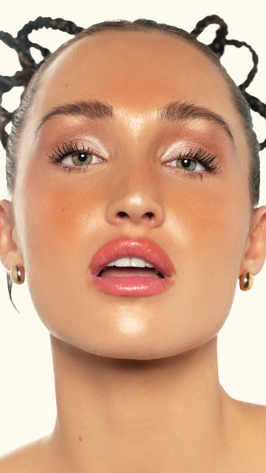 BOOK A FREE MAKEUP SERVICE